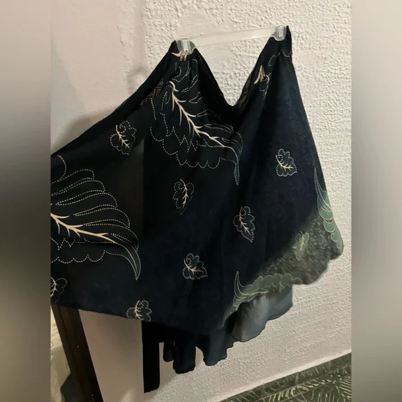 Flowy Double sided Wrap-around skirt/dress - Picture 2 of 3